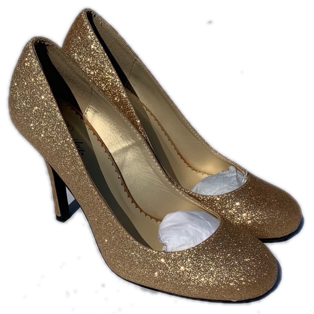 Paprika NWT women’s size 10 all over golden sparkly glitter heels